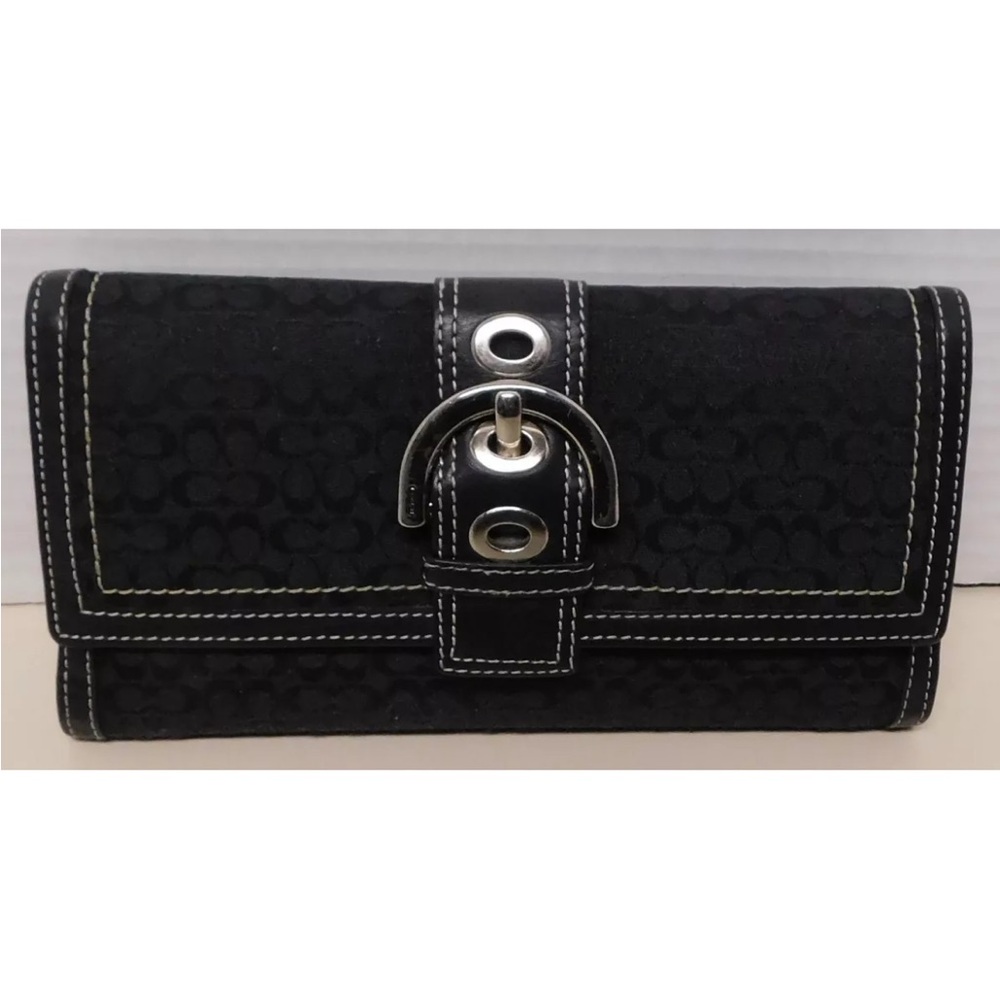 Vintage COACH logo SOHO wallet BLACK
Leather SILVER Buckle WHITE
Topstitch 90’s